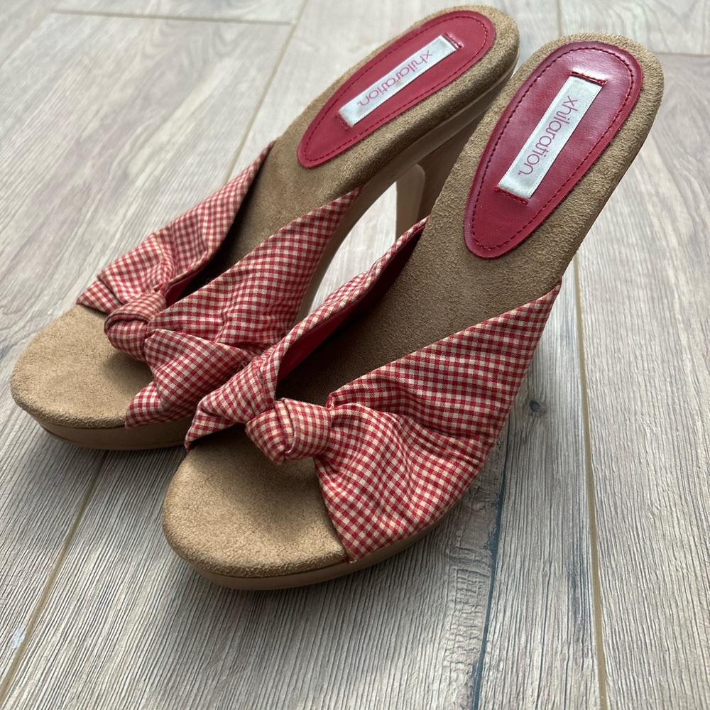 Xhilaration daisy duke knotted heels